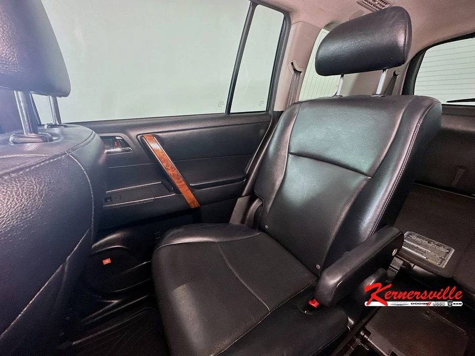 2013 Toyota Highlander - Image 12 of 21
