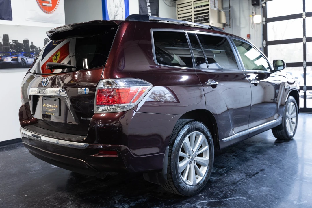 2013 Toyota Highlander - Image 11 of 12