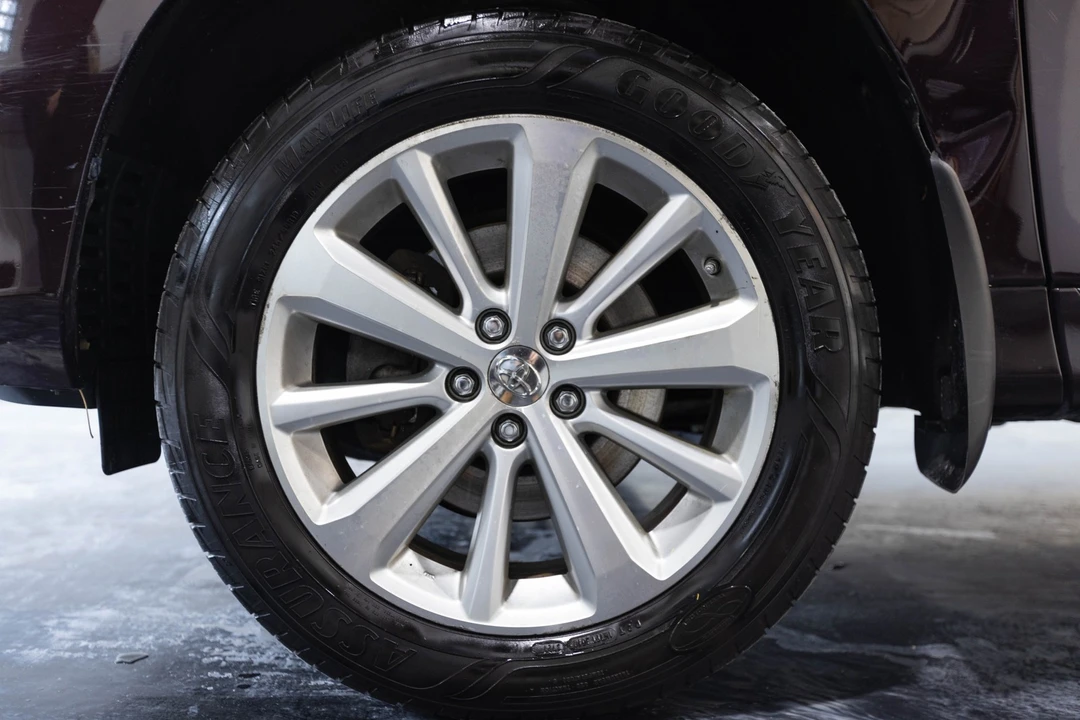 2013 Toyota Highlander - Image 4 of 12