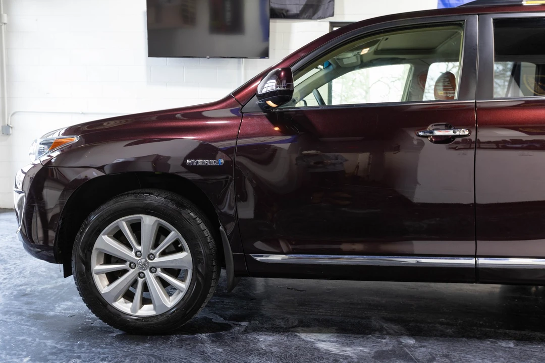 2013 Toyota Highlander - Image 3 of 12