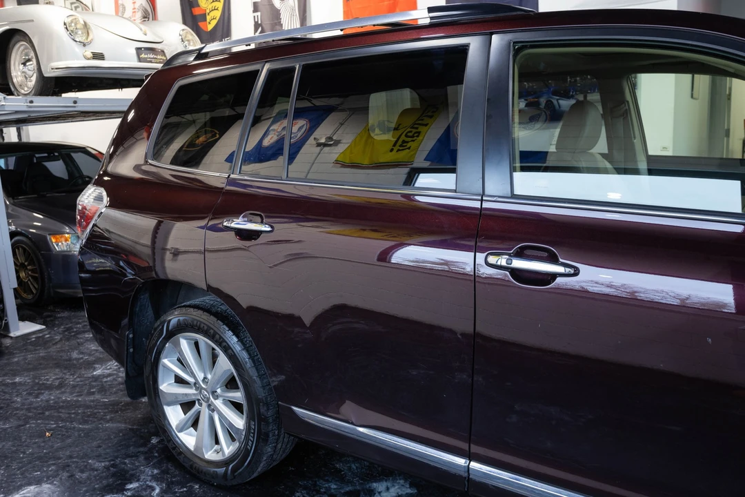 2013 Toyota Highlander - Image 12 of 12
