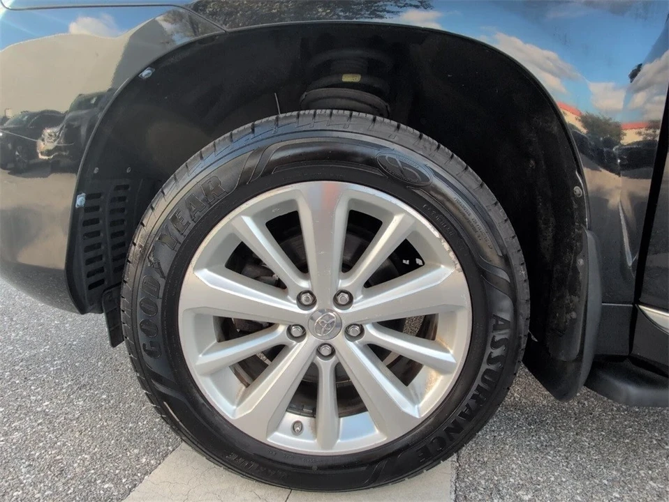 2013 Toyota Highlander - Image 21 of 21