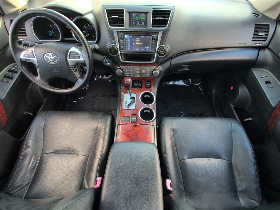 2013 Toyota Highlander - Image 10 of 21