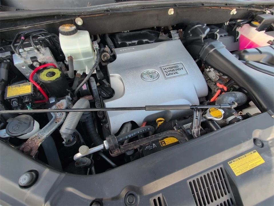 2013 Toyota Highlander - Image 19 of 21