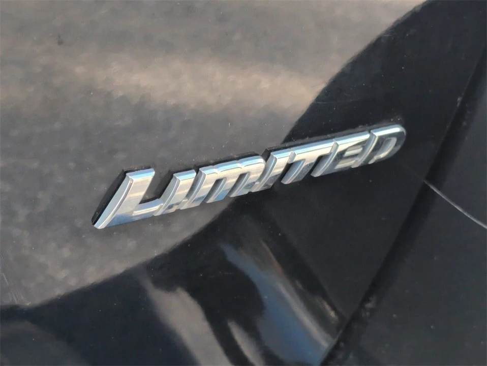 2013 Toyota Highlander - Image 15 of 21
