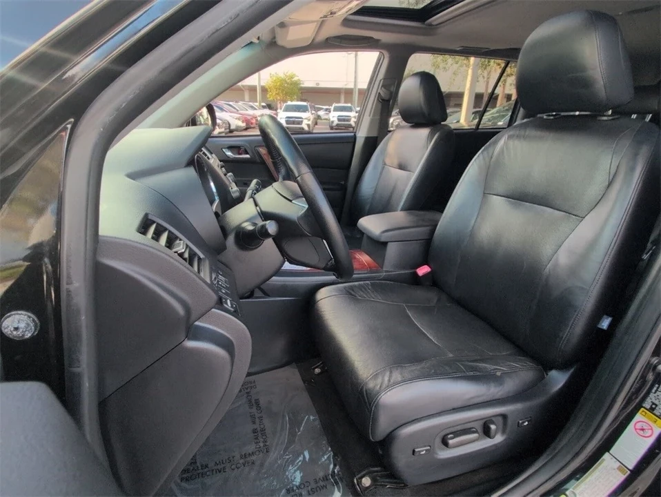2013 Toyota Highlander - Image 6 of 21