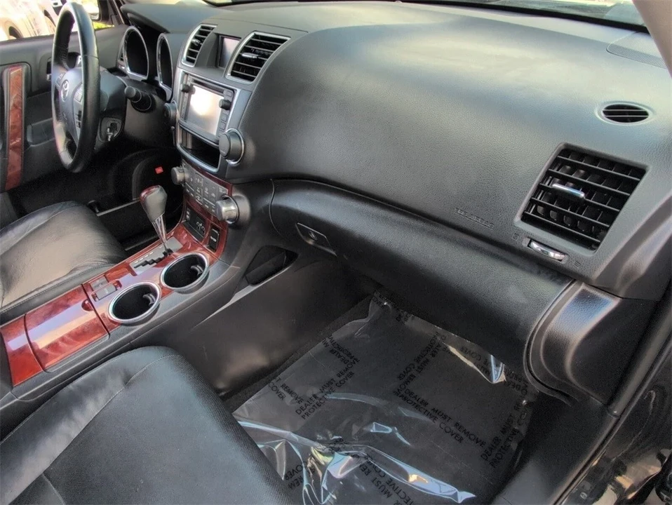 2013 Toyota Highlander - Image 17 of 21