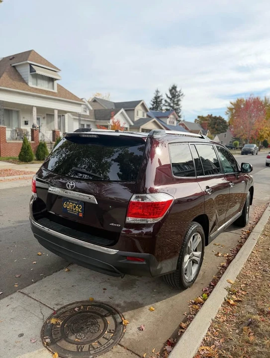 2013 Toyota Highlander - Image 6 of 10