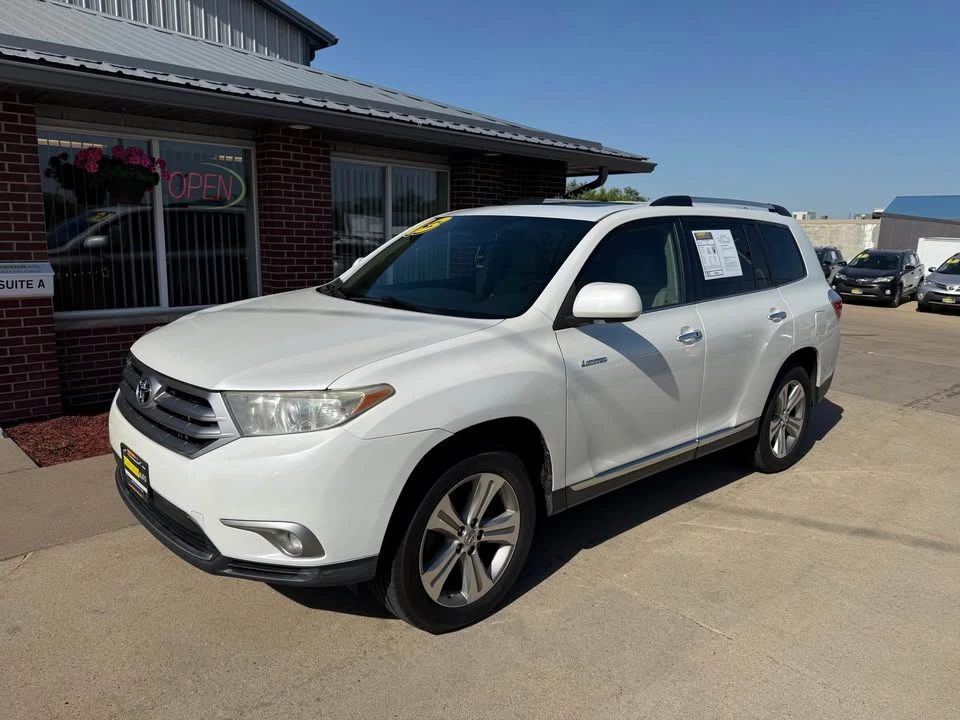 2013 Toyota Highlander - Image 3 of 20