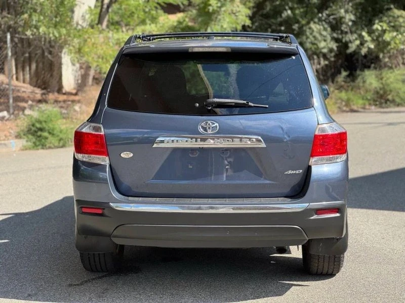 2013 Toyota Highlander - Image 7 of 12