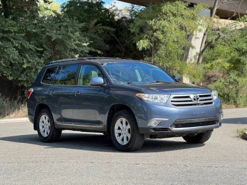 2013 Toyota Highlander - Image 3 of 12