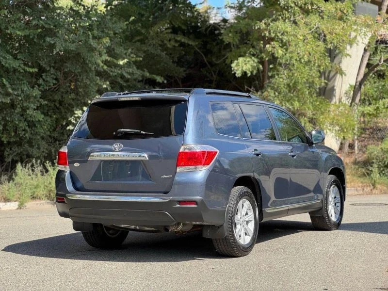 2013 Toyota Highlander - Image 6 of 12