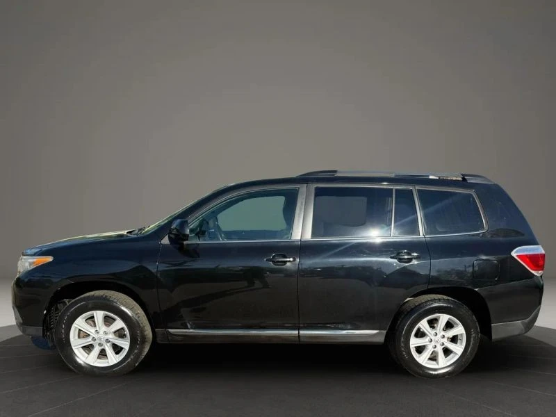 2013 Toyota Highlander - Image 8 of 12