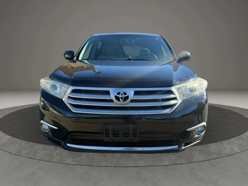2013 Toyota Highlander - Image 2 of 12