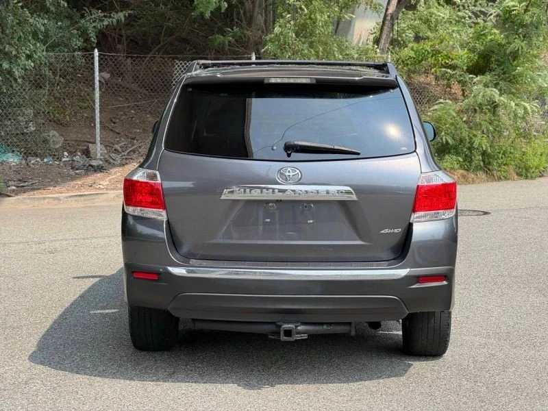 2013 Toyota Highlander - Image 7 of 12
