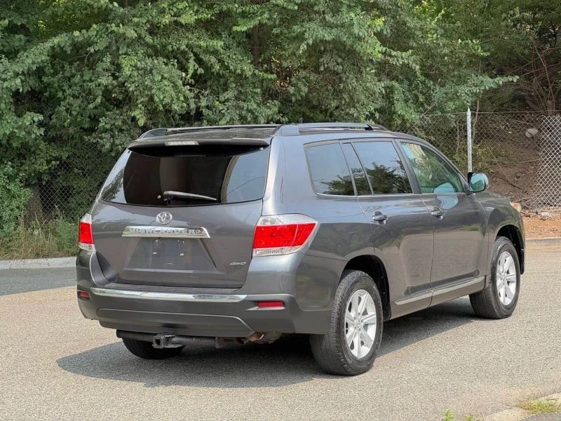 2013 Toyota Highlander - Image 6 of 12