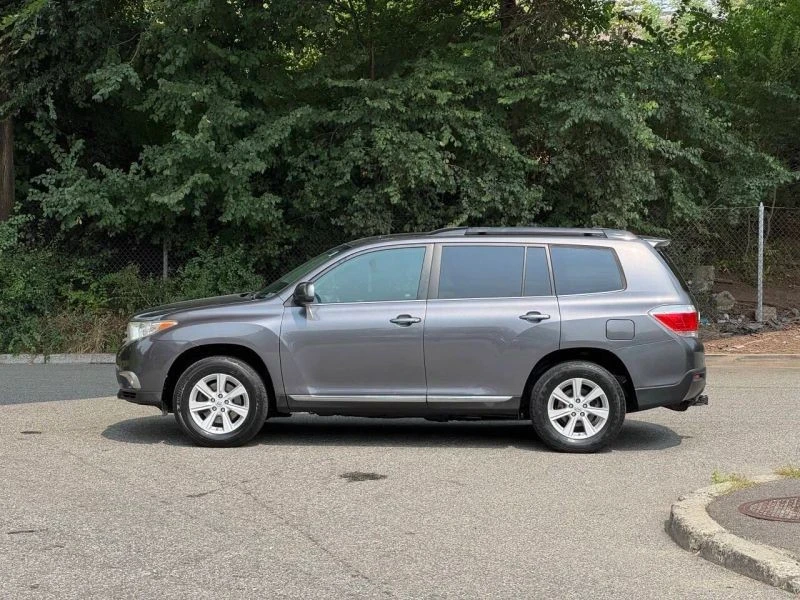2013 Toyota Highlander - Image 5 of 12