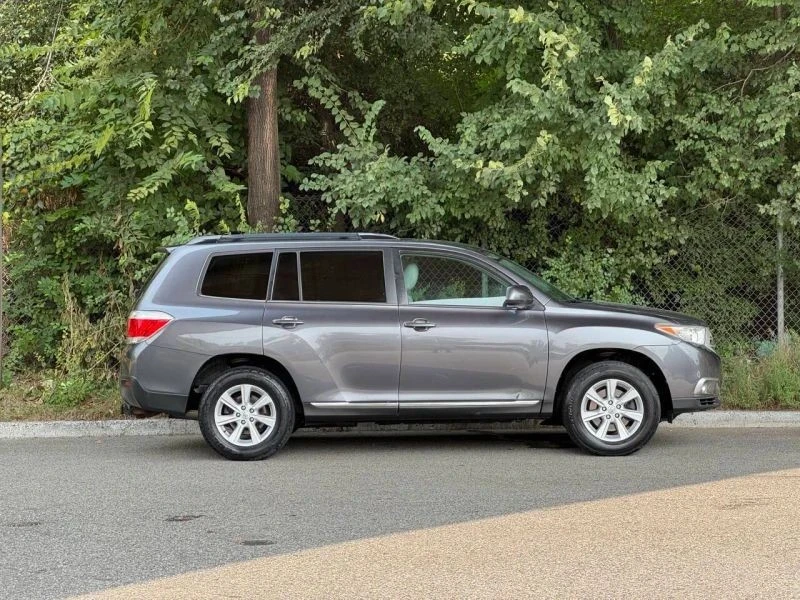 2013 Toyota Highlander - Image 4 of 12