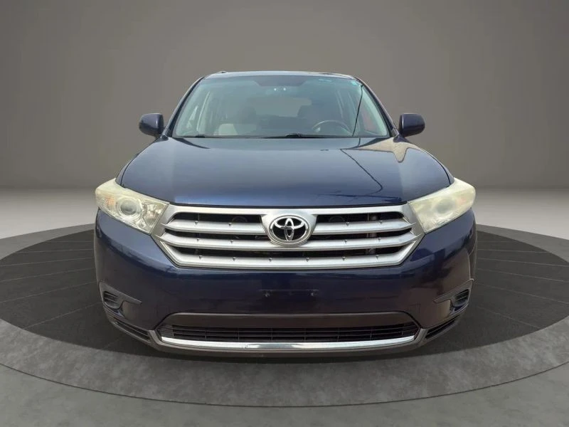 2013 Toyota Highlander - Image 2 of 12