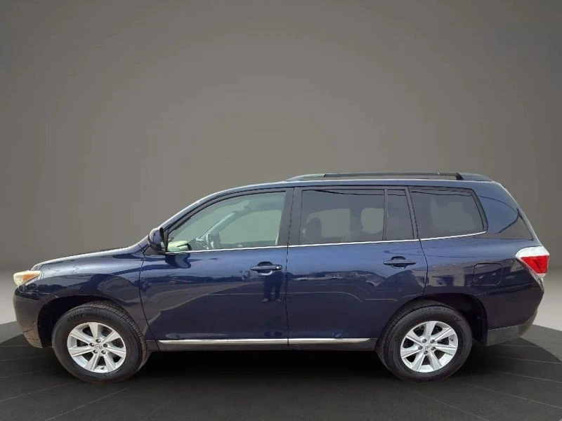 2013 Toyota Highlander - Image 8 of 12