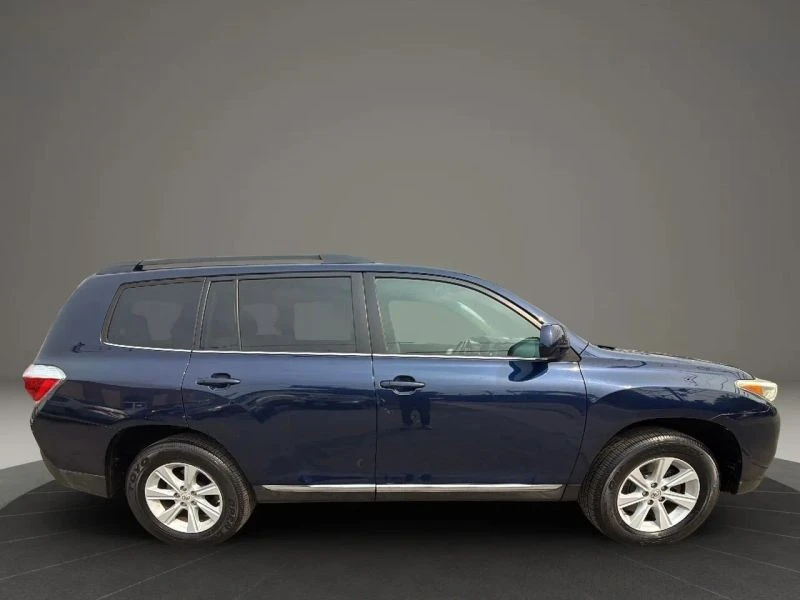 2013 Toyota Highlander - Image 4 of 12