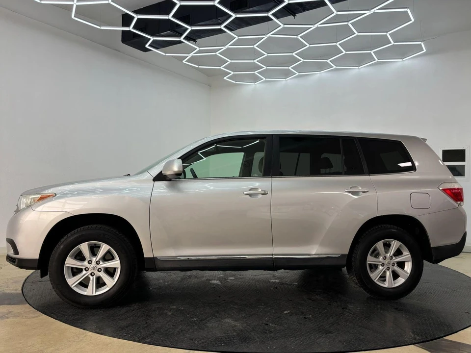 2013 Toyota Highlander - Image 7 of 18