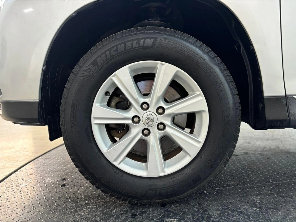 2013 Toyota Highlander - Image 18 of 18