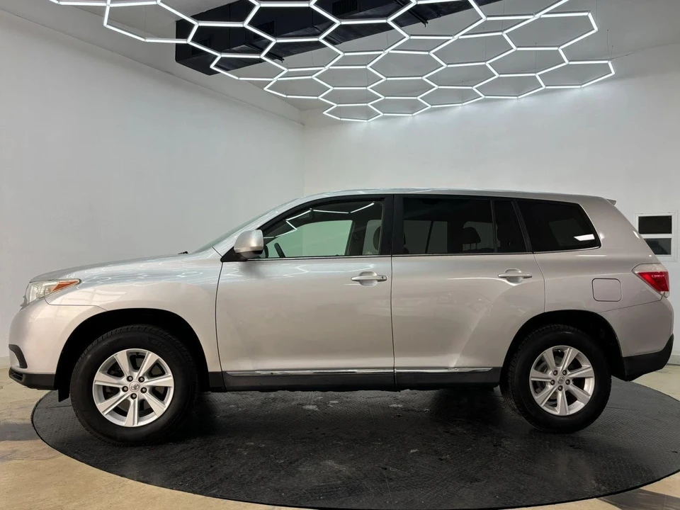 2013 Toyota Highlander - Image 7 of 18