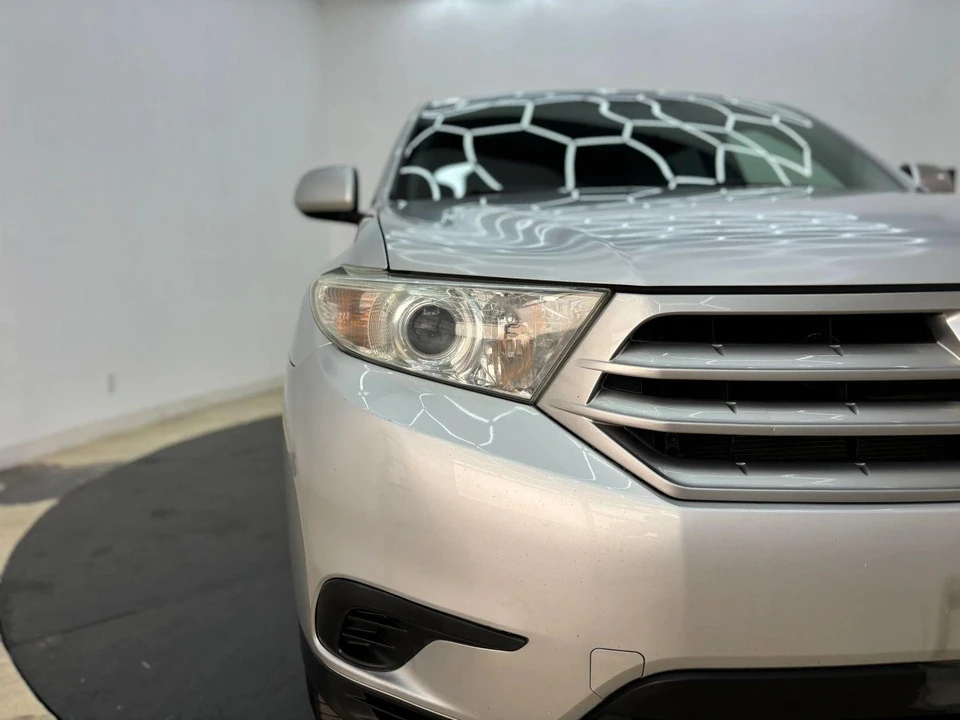 2013 Toyota Highlander - Image 16 of 18
