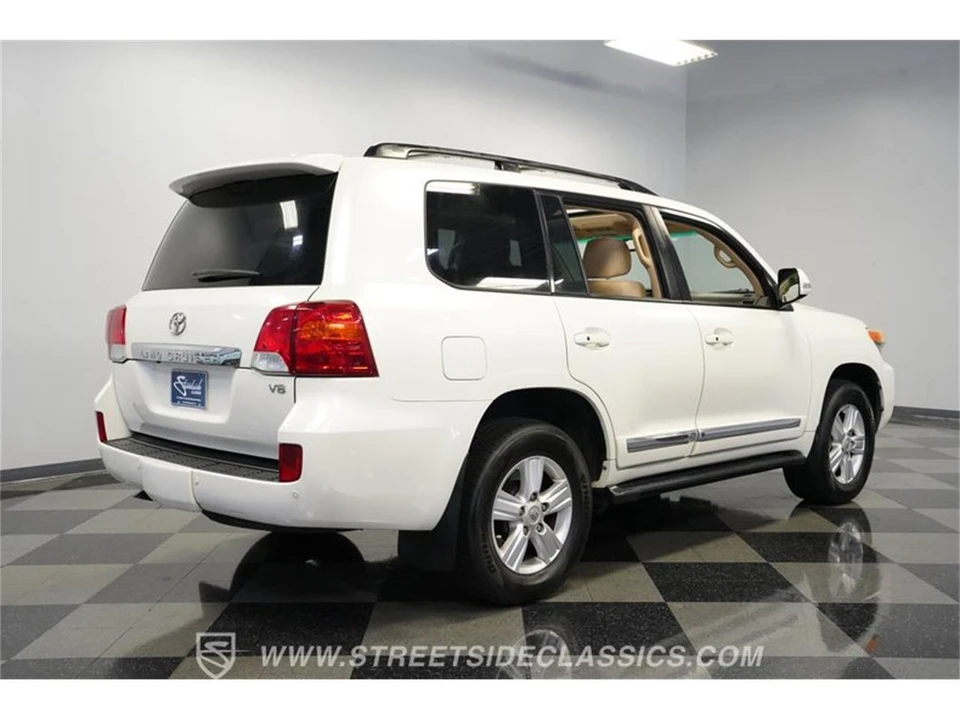 2013 Toyota J200 Land Cruiser - Image 11 of 31