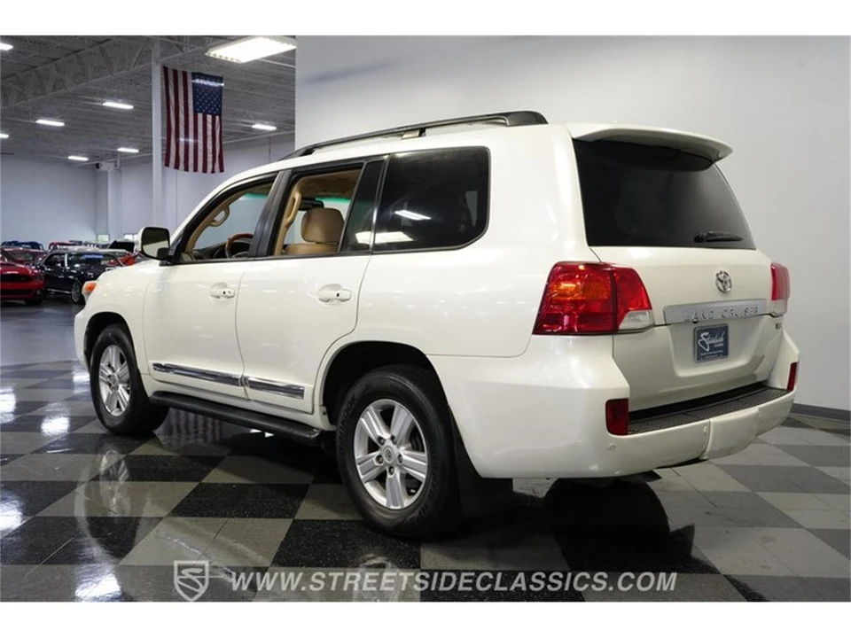 2013 Toyota J200 Land Cruiser - Image 8 of 31