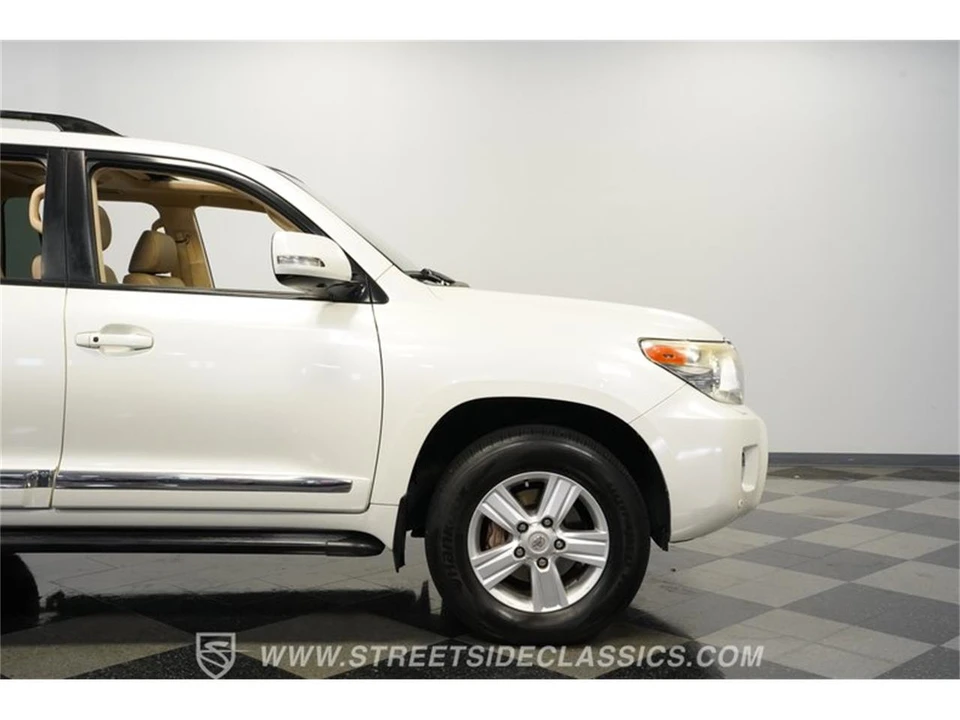 2013 Toyota J200 Land Cruiser - Image 28 of 31