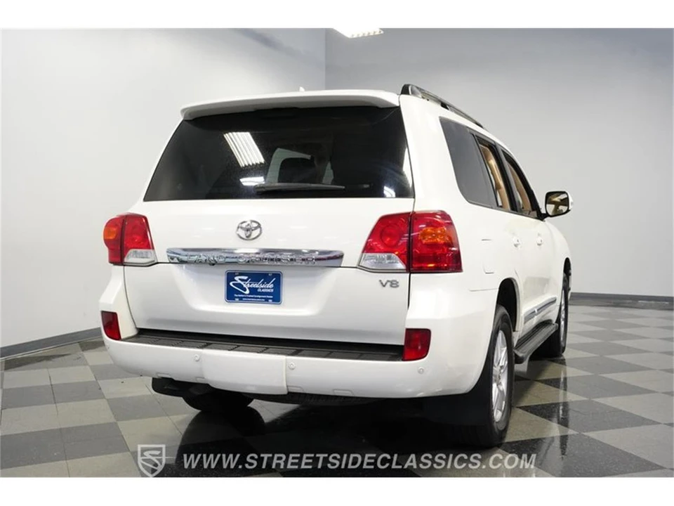 2013 Toyota J200 Land Cruiser - Image 10 of 31