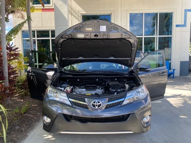 2013 Toyota RAV4 4th Gen - Image 18 of 21