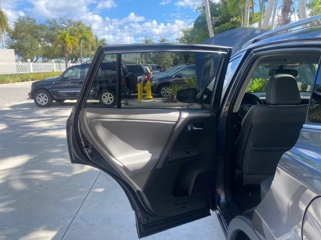 2013 Toyota RAV4 4th Gen - Image 14 of 21