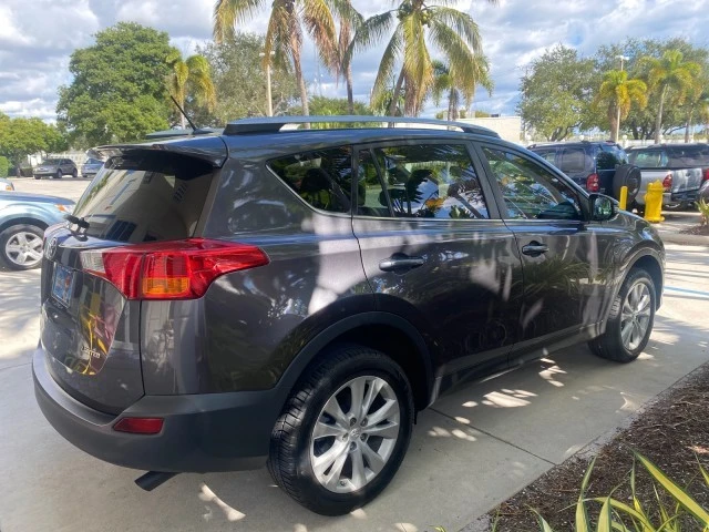 2013 Toyota RAV4 4th Gen - Image 8 of 21