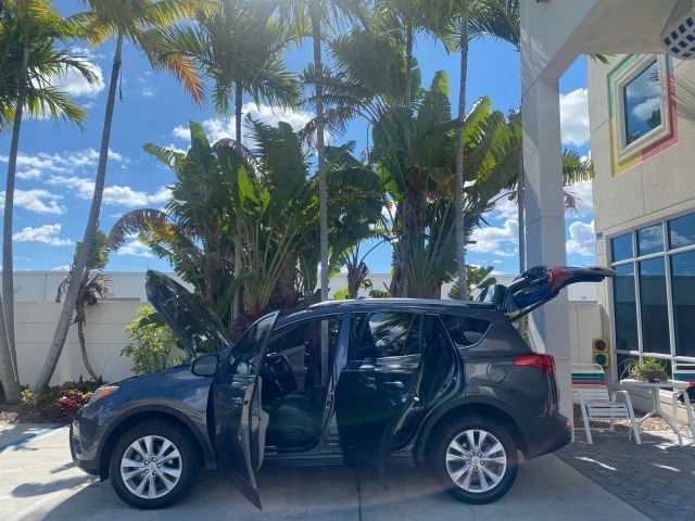 2013 Toyota RAV4 4th Gen - Image 9 of 21