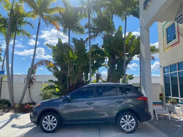 2013 Toyota RAV4 4th Gen - Image 5 of 21