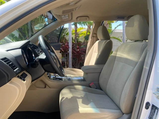 2013 Toyota Highlander - Image 11 of 21