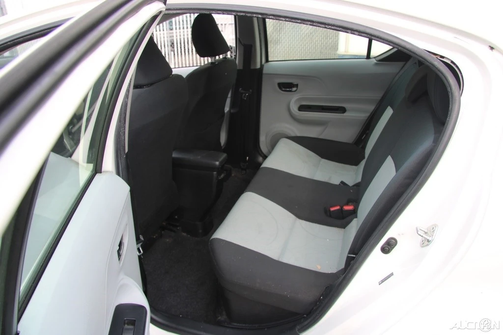 2013 Toyota Prius 3rd Gen - Image 21 of 21
