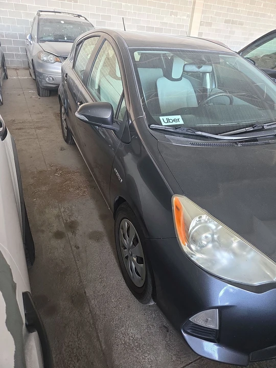 2013 Toyota Prius 3rd Gen - Image 3 of 9