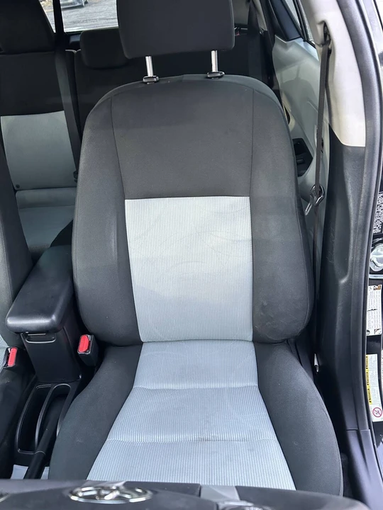 2013 Toyota Prius 3rd Gen - Image 16 of 21