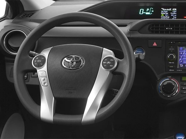 2013 Toyota Prius 3rd Gen - Image 6 of 12