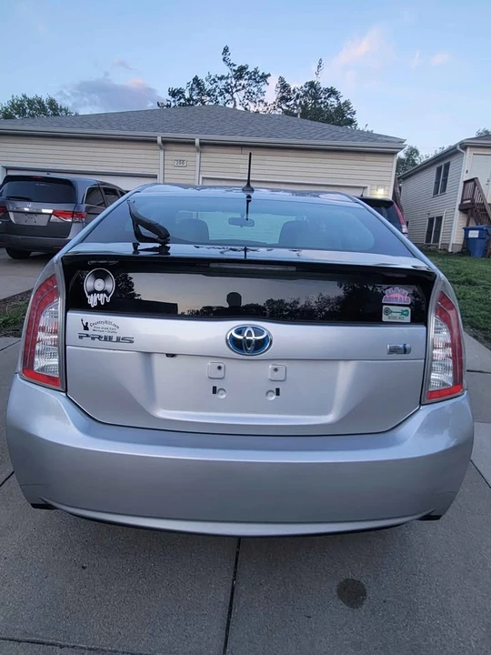 2013 Toyota Prius 3rd Gen - Image 11 of 20