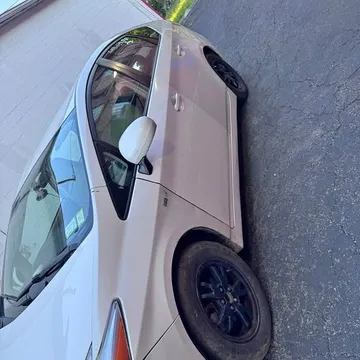 2013 Toyota Prius III Hatchback 4D