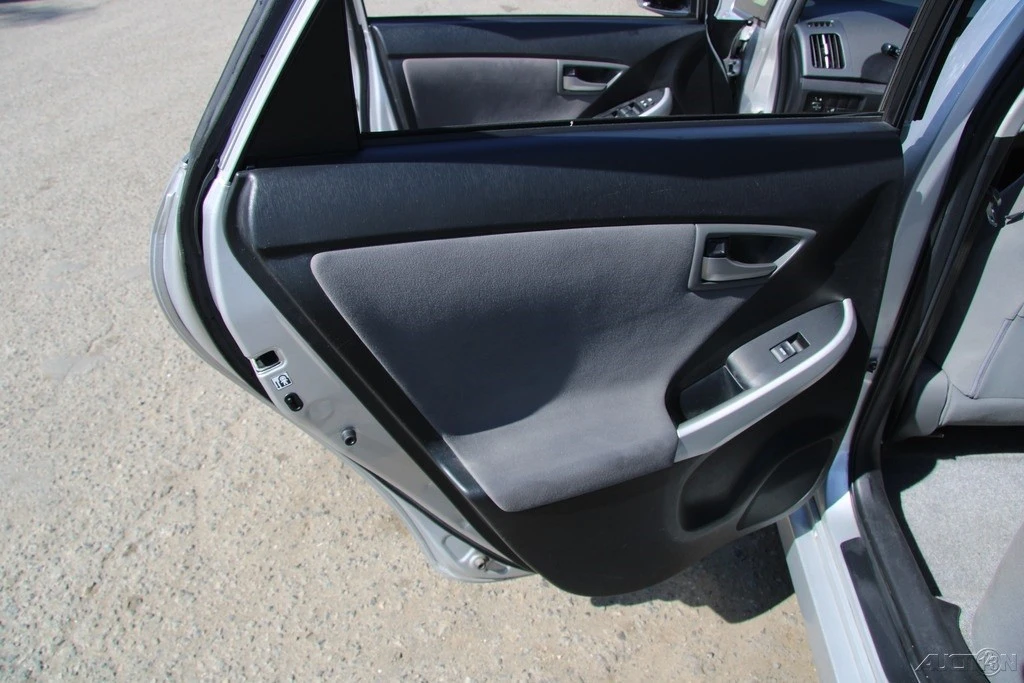 2013 Toyota Prius 3rd Gen - Image 21 of 21