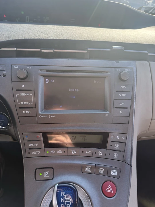 2013 Toyota Prius 3rd Gen - Image 11 of 15