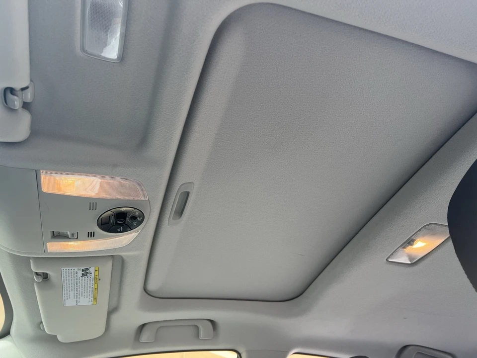 2013 Toyota Prius 3rd Gen - Image 18 of 20