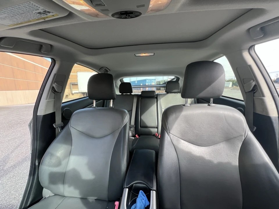 2013 Toyota Prius 3rd Gen - Image 12 of 20