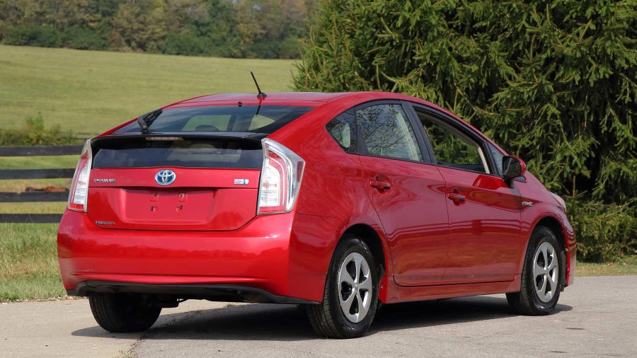 2013 Toyota Prius 3rd Gen - Image 3 of 12